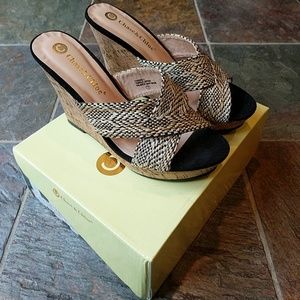 Chase&Chloe Wedge Heels Size 7